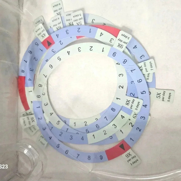 Frosted Smart Pill Dispenser - Picture 5 of 7